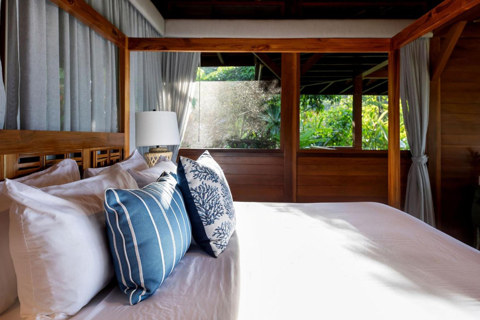 Playa Cativo Lodge Esquinas Room photo